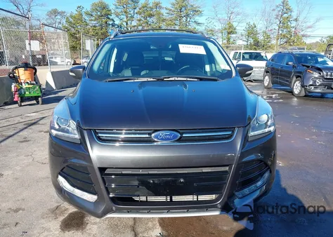 2016 Ford Escape Titanium из США, поврежденный, VIN 1FMCU9J93GUB27603